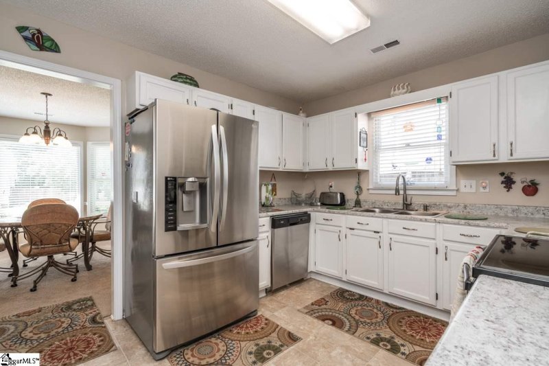 Property image 5 at 119 Charmar Way, Taylors, SC 29687