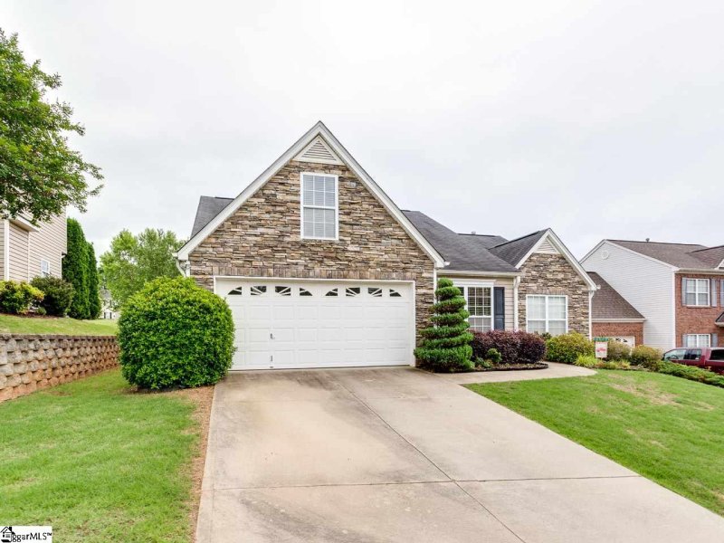 Property image 2 at 359 Capstone Lane, Spartanburg, SC 29301