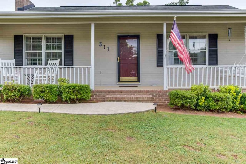 Property image 2 at 311 Kingston Way, Anderson, SC 29625