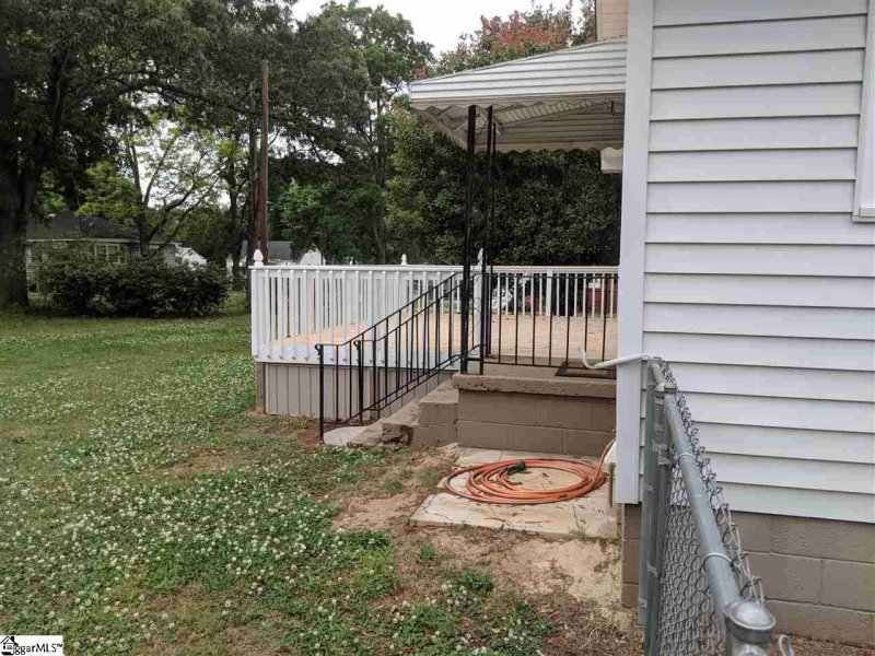 Property image 3 at 302 S Florida Avenue, Greenville, SC 29611