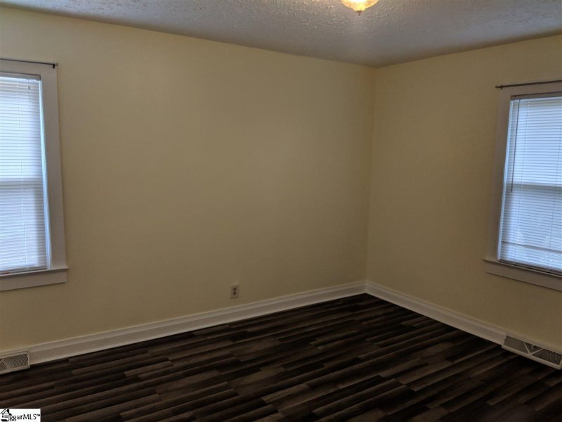 Property image 5 at 302 S Florida Avenue, Greenville, SC 29611