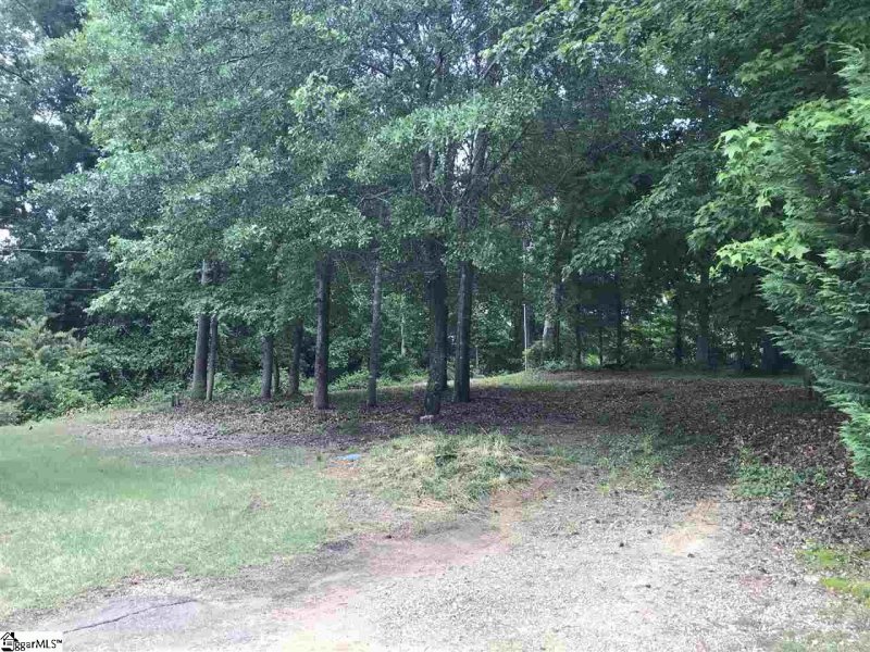 Property image 2 at 204 Banbury Circle, Simpsonville, SC 29681