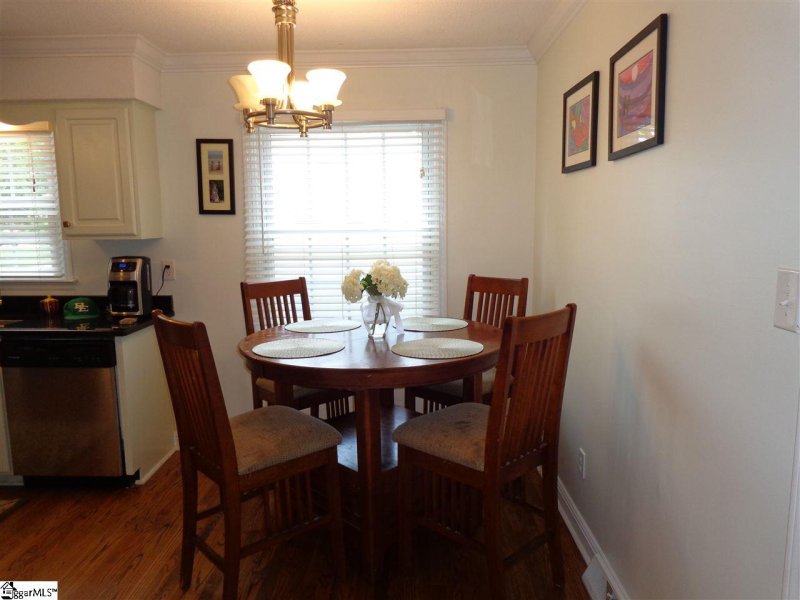 Property image 5 at 5010 Coach Hill Drive, Greenville, SC 29615