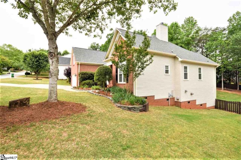 Property image 3 at 209 Birchleaf Lane, Greer, SC 29650