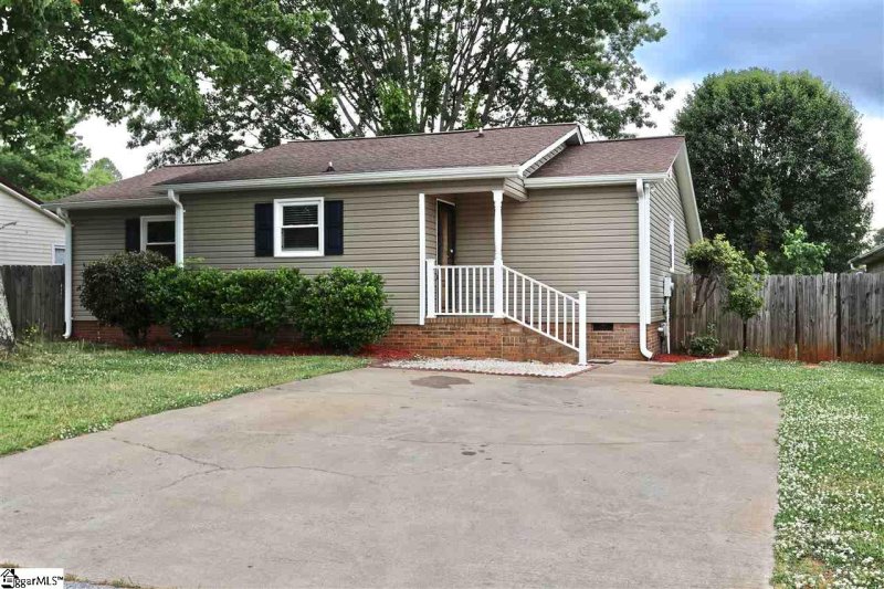 Property image 4 at 106 Terrace Road, Easley, SC 29642