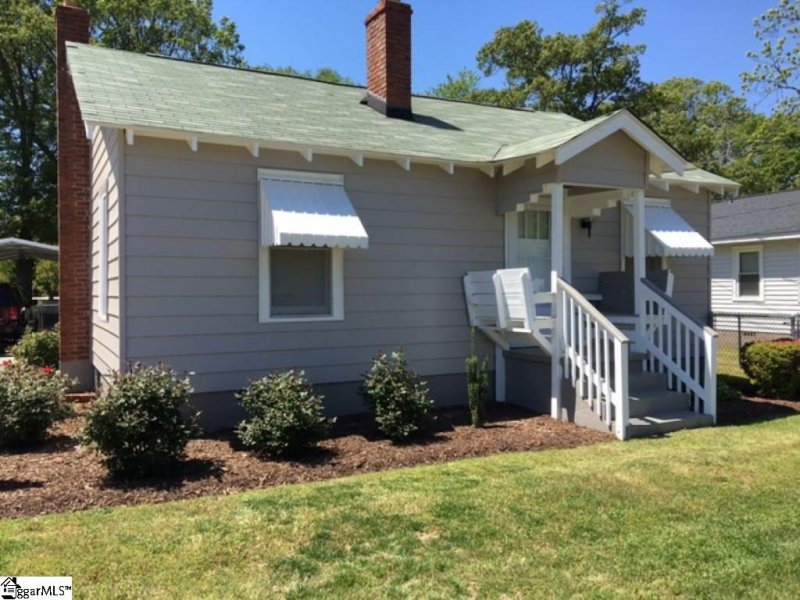 Property image 2 at 304 S Florida Avenue, Greenville, SC 29611