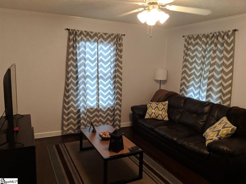Property image 4 at 304 S Florida Avenue, Greenville, SC 29611