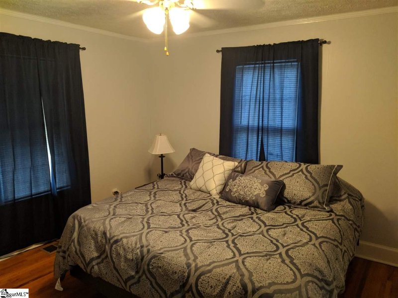 Property image 5 at 304 S Florida Avenue, Greenville, SC 29611