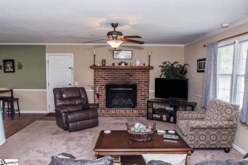 Property image 5 at 216 Bentwood Drive, Piedmont, SC 29673