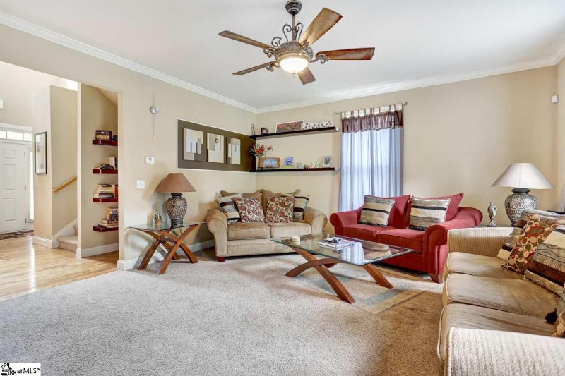 Property image 5 at 313 Bass Cove Drive, Taylors, SC 29687