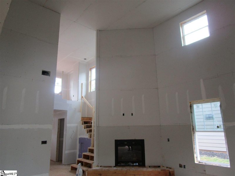 Property image 4 at 743 Rose Penny Lane, Spartanburg, SC 29301