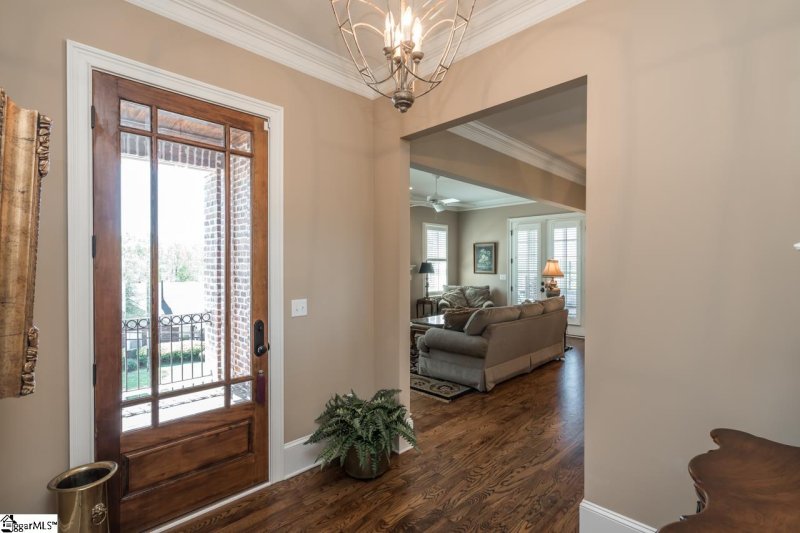 Property image 2 at 707 E McBee Park, Greenville, SC 29601