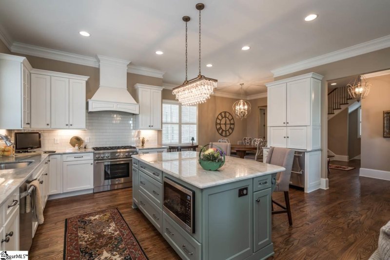 Property image 5 at 707 E McBee Park, Greenville, SC 29601