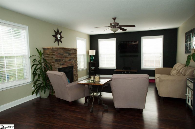 Property image 5 at 1 Southern Height Drive, Greenville, SC 29607