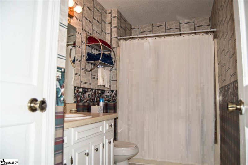 Property image 5 at 100 Fernande Drive, Mauldin, SC 29662