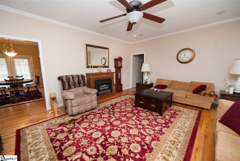 Property image 4 at 110 Creek Crossing Way, Greer, SC 29651