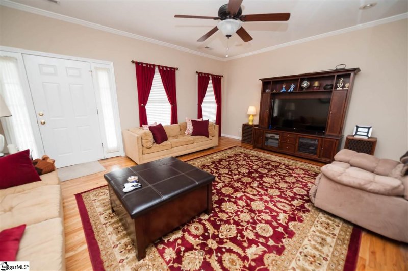 Property image 5 at 110 Creek Crossing Way, Greer, SC 29651