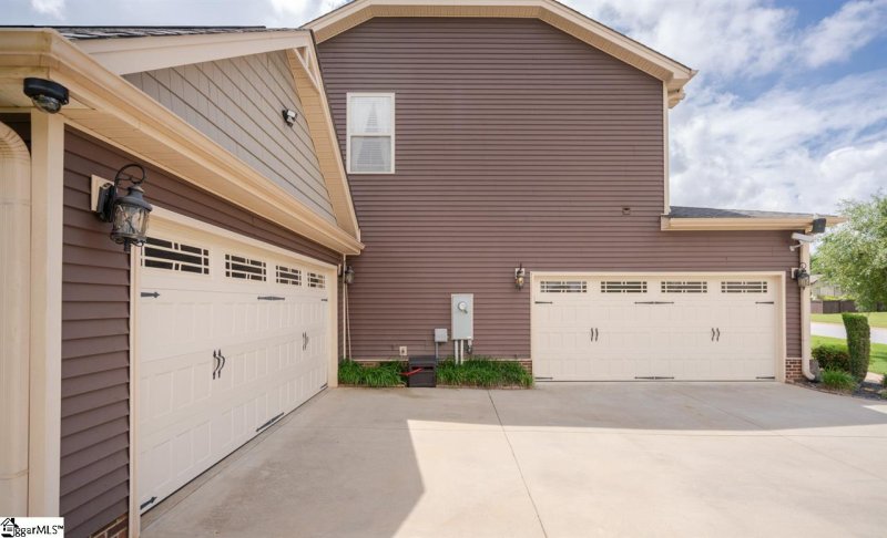 Property image 3 at 308 Tineke Way, Travelers Rest, SC 29690