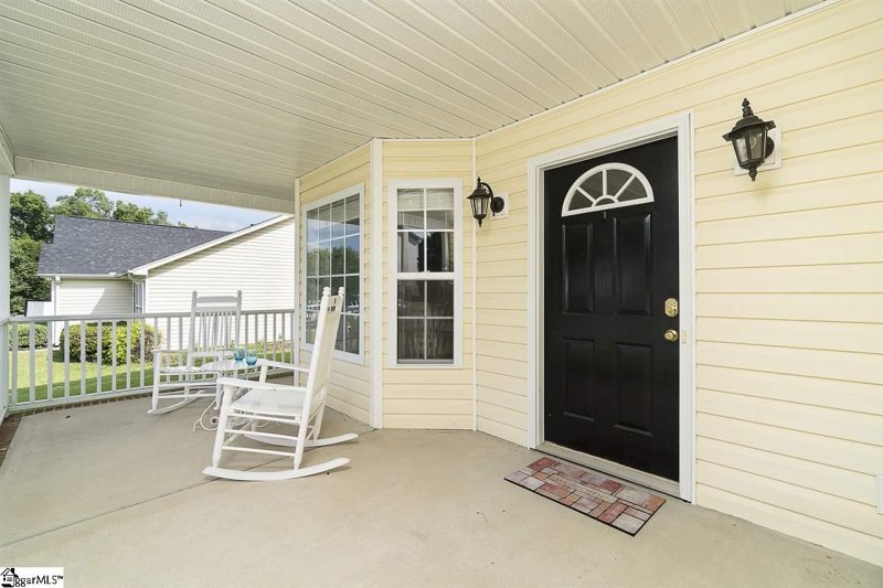 Property image 4 at 201 Juniper Leaf Way, Greer, SC 29651