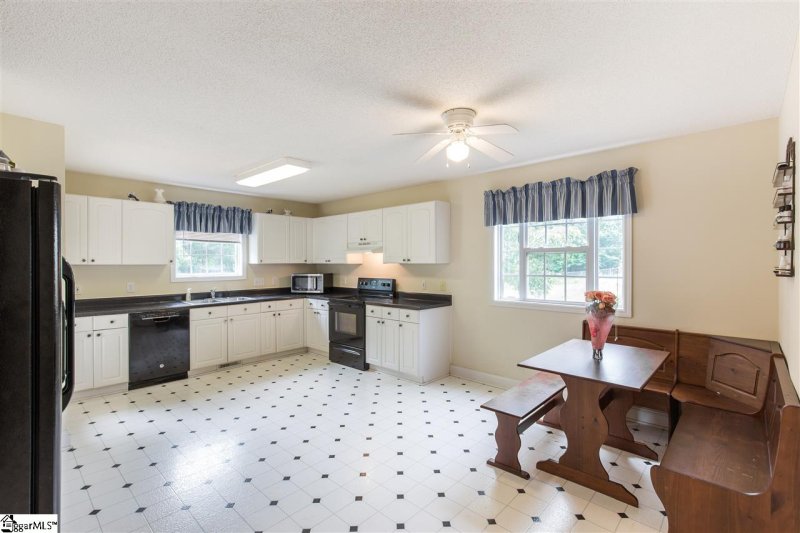 Property image 5 at 500 Hampton Road, Liberty, SC 29657