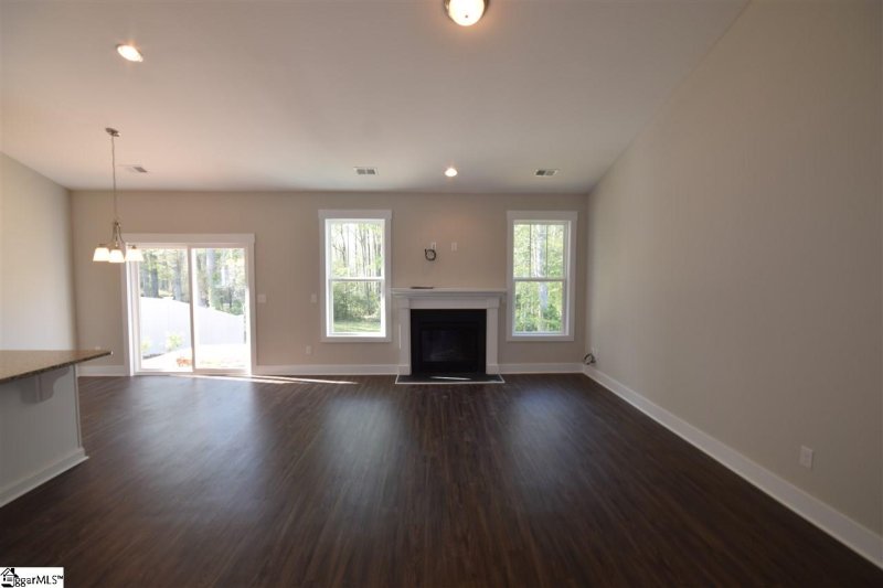 Property image 4 at 5 Summer Oak Lane, Simpsonville, SC 29680