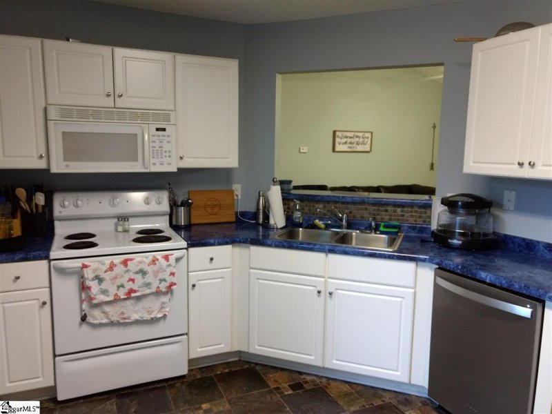 Property image 3 at 128 Forrester Drive, Liberty, SC 29657