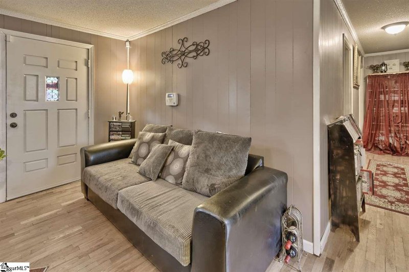 Property image 2 at 100 Onyx Lane, Easley, SC 29640