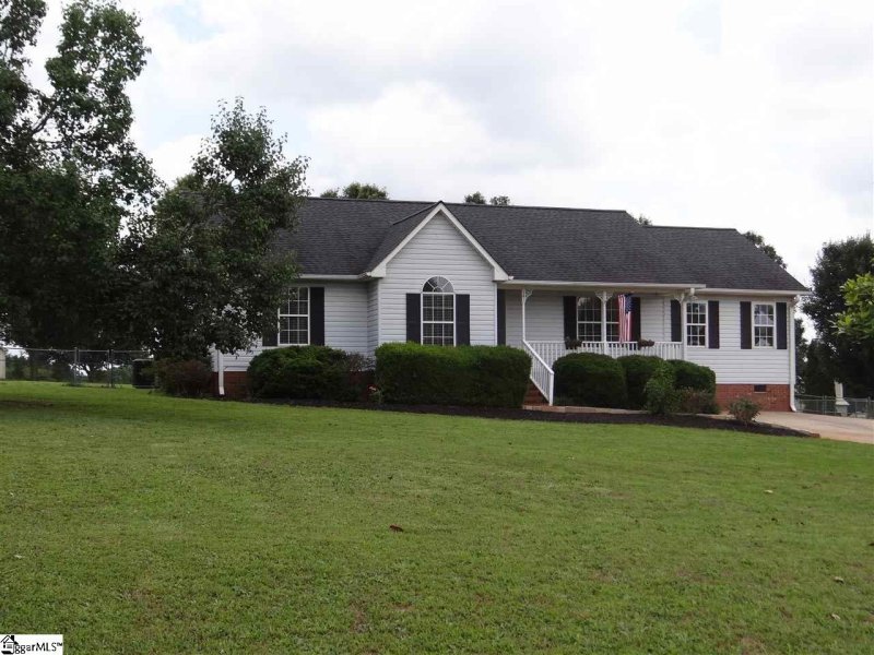 141 Highland Ridge Trail