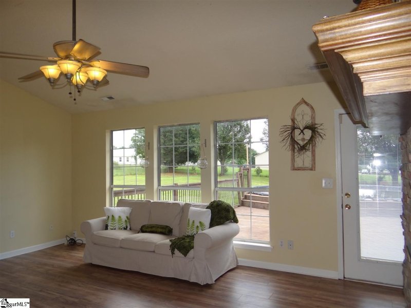 Property image 2 at 141 Highland Ridge Trail, Boiling Springs, SC 29316