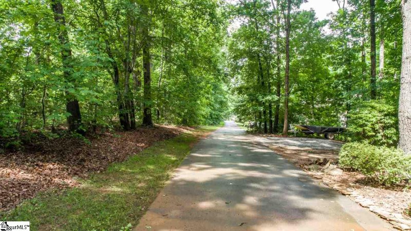 Property image 2 at 215 Cove Harbor Court, Taylors, SC 29687