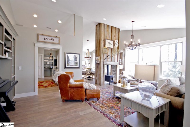 Property image 5 at 303 Signature Drive, Travelers Rest, SC 29690