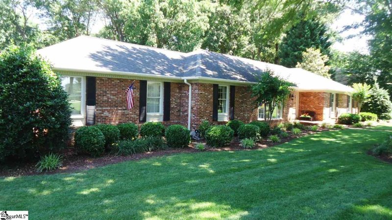 Property image 3 at 505 Cambridge Drive, Spartanburg, SC 29301