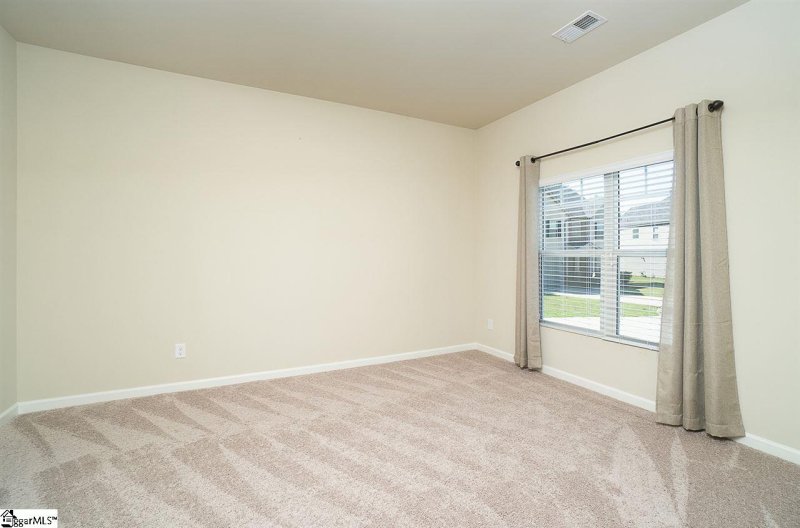 Property image 4 at 15 Wildbriar Court, Simpsonville, SC 29681