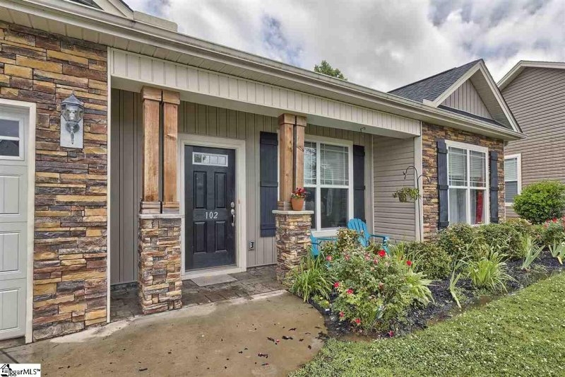Property image 4 at 102 Lepore Lane, Greenville, SC 29611