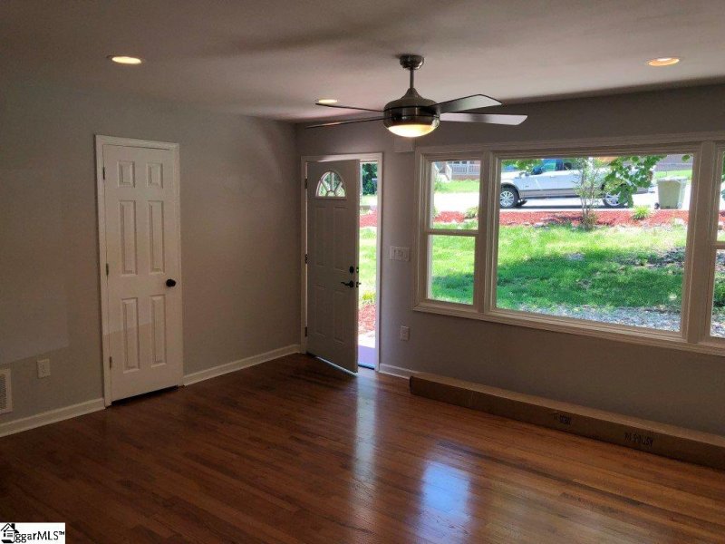 Property image 3 at 105 Cliffwood Court, Fountain Inn, SC 29644