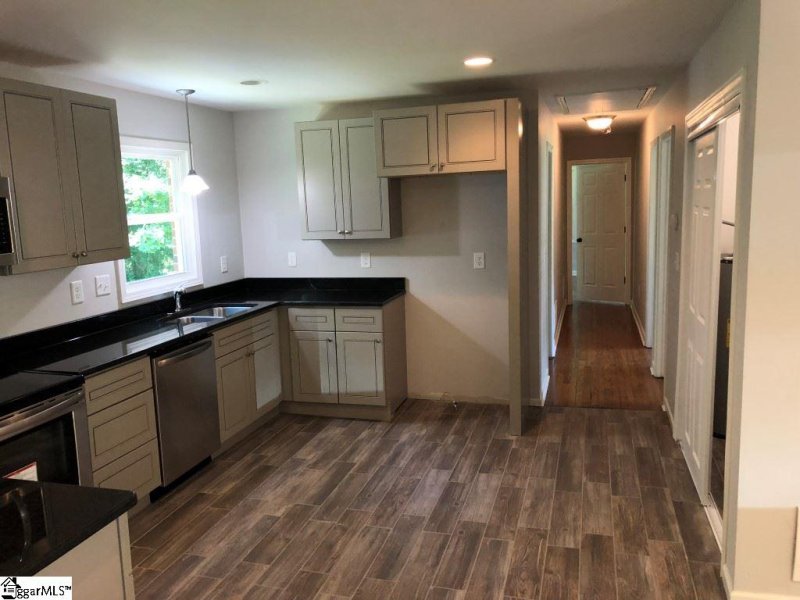 Property image 5 at 105 Cliffwood Court, Fountain Inn, SC 29644