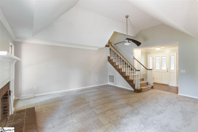 Property image 5 at 21 Bernwood Drive, Taylors, SC 29687