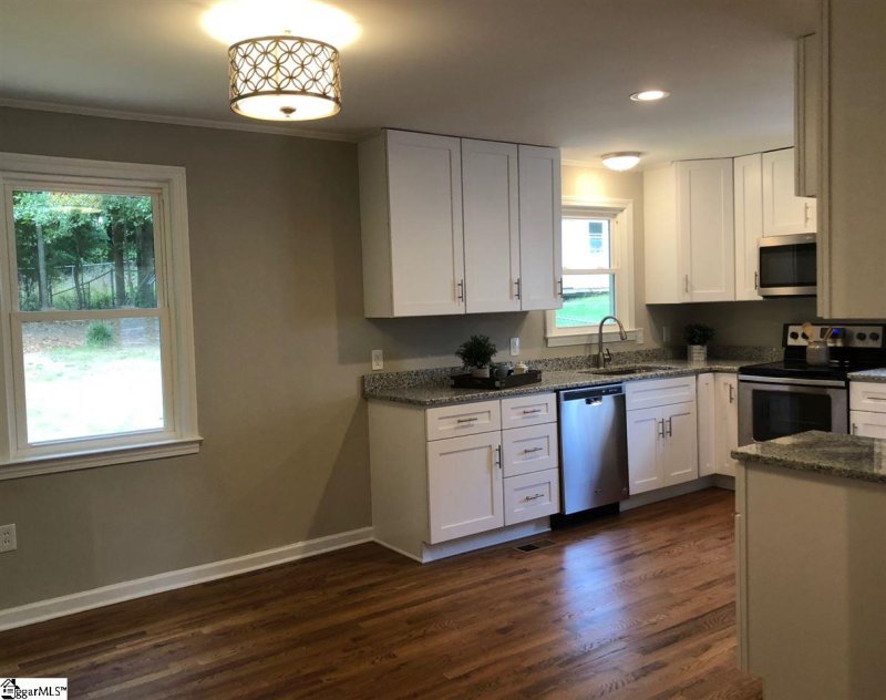 Property image 3 at 102 Cliffwood Court, Fountain Inn, SC 29644