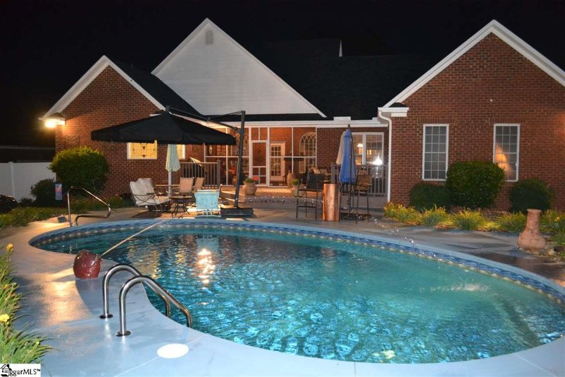 Property image 4 at 210 Clearcreek Drive, Boiling Springs, SC 29316