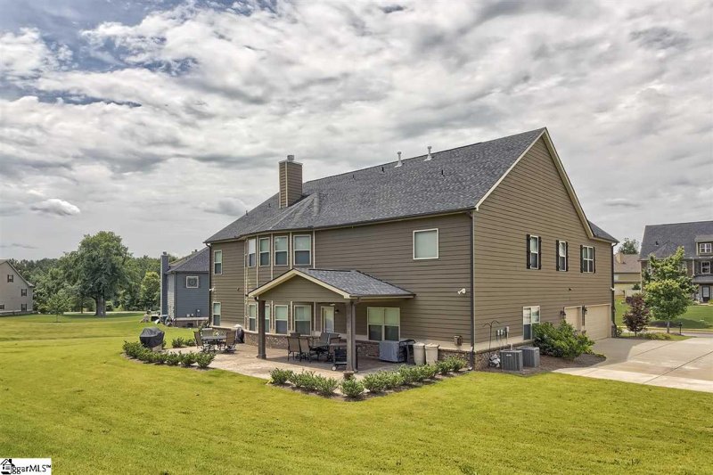 Property image 3 at 1016 Shoal Creek Way, Easley, SC 29642