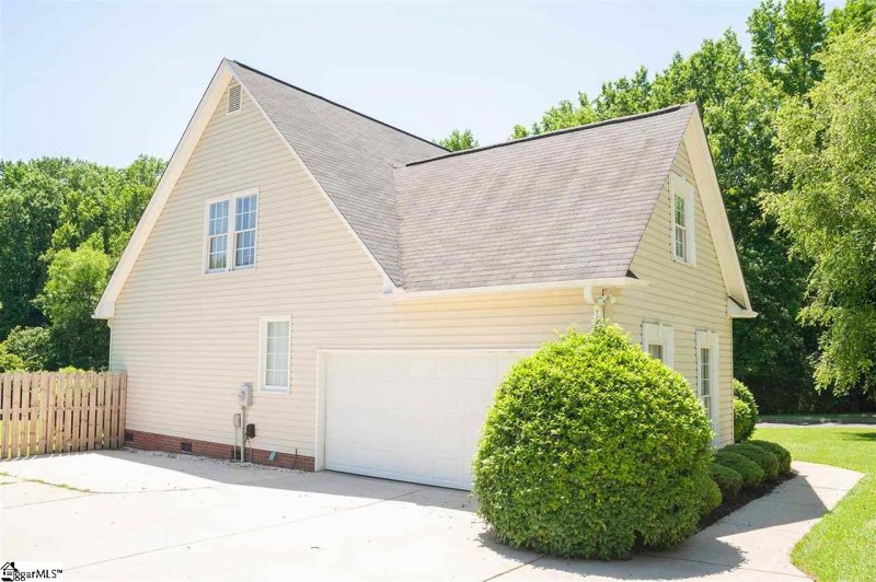 Property image 2 at 24 Battery Boulevard, Greenville, SC 29615