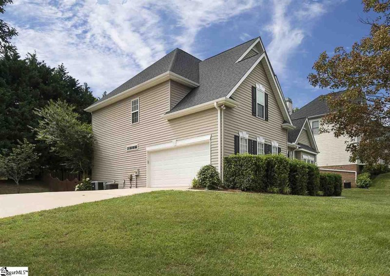 Property image 2 at 112 Richglen Way, Greer, SC 29651