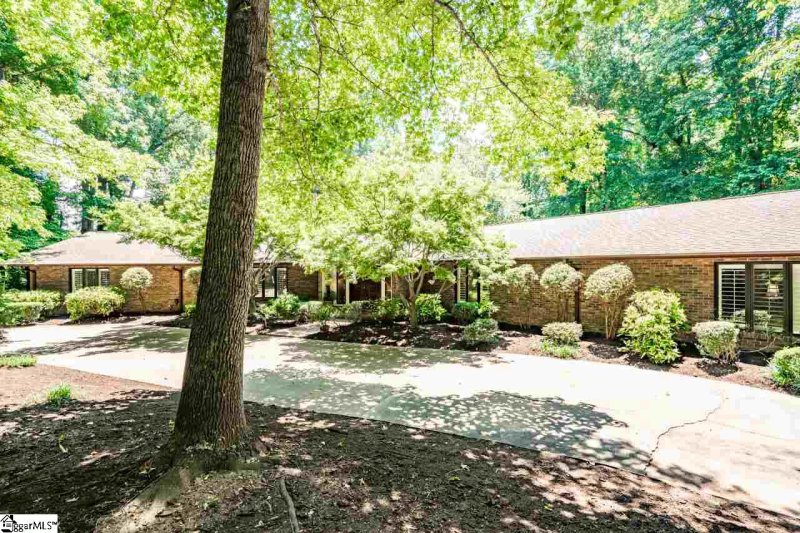 414 Foot Hills Road
