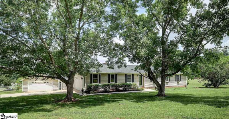 102 Carriage Lane
