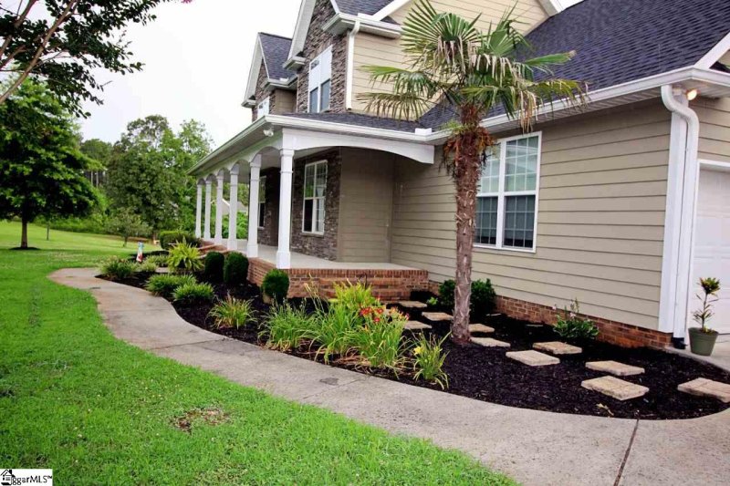 Property image 3 at 236 Ridgeland Drive, Six Mile, SC 29682