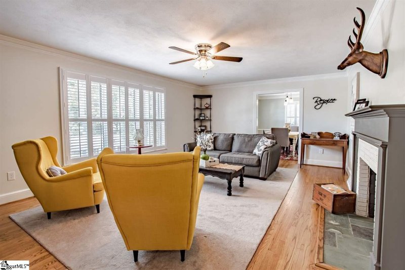 Property image 4 at 8 Indian Springs Drive, Greenville, SC 29615