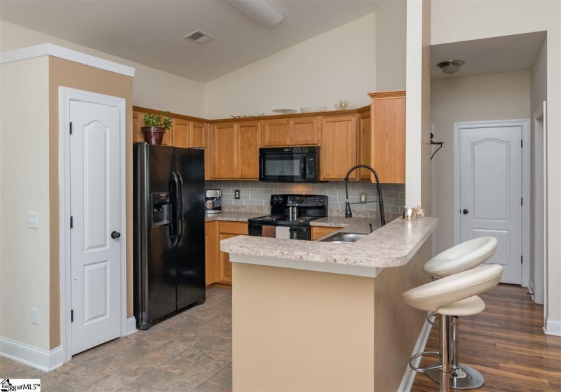 Property image 3 at 104 Penrith Court, Simpsonville, SC 29681