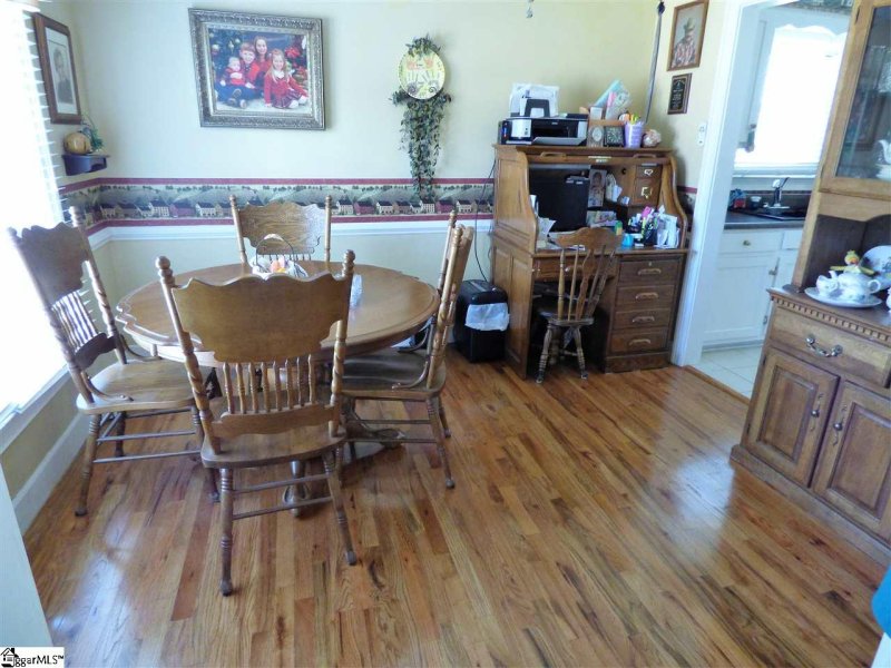 Property image 5 at 10 Richden Court, Taylors, SC 29687