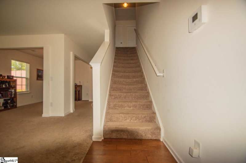 Property image 3 at 675 Markham Circle, Moore, SC 29369
