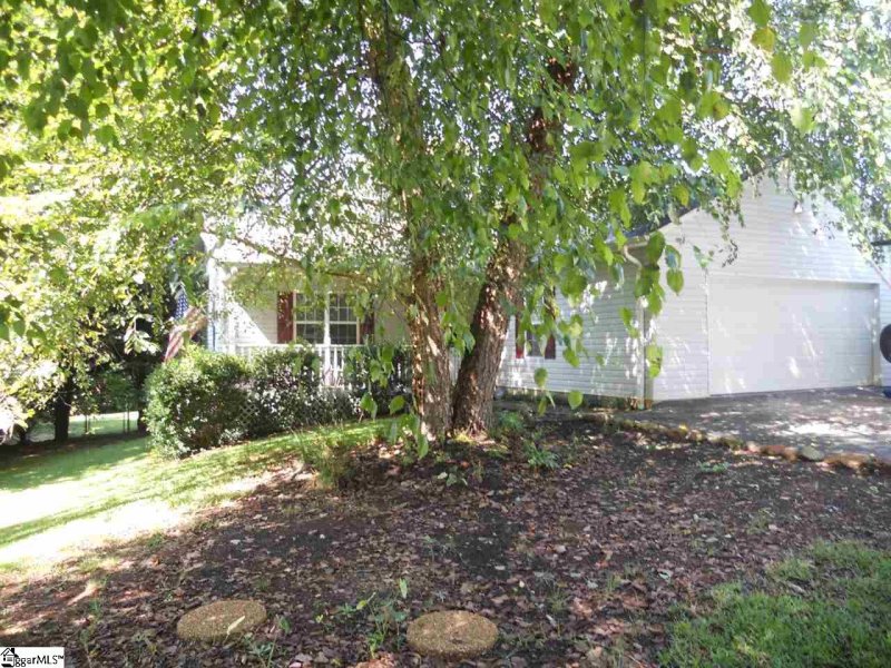 Property image 2 at 231 Reid School Road, Taylors, SC 29687